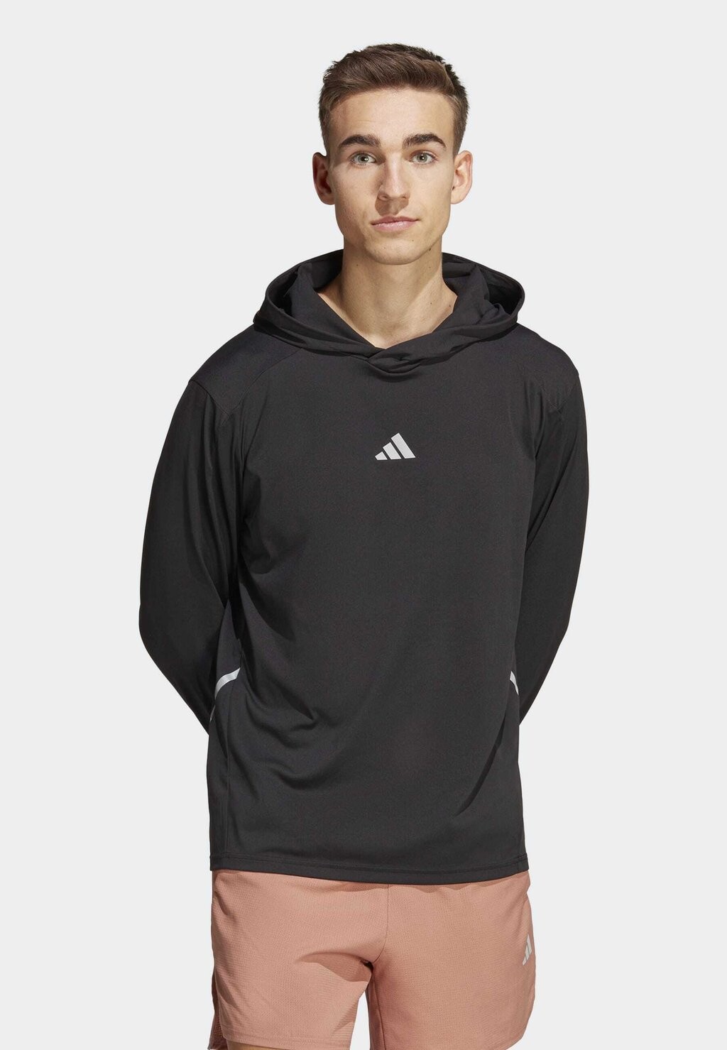 

Худи Adidas