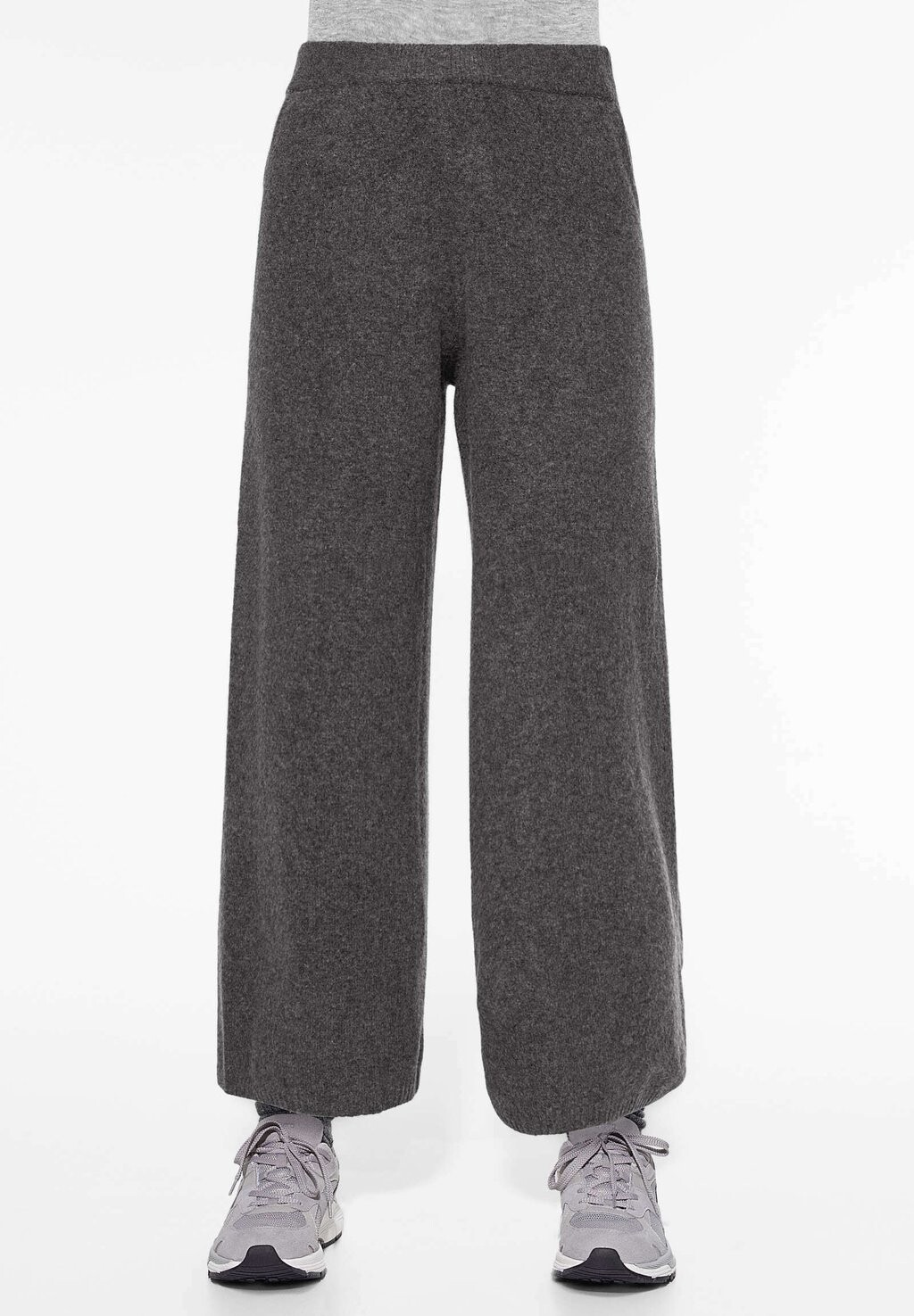 

Брюки Soft OYSHO, цвет dark grey
