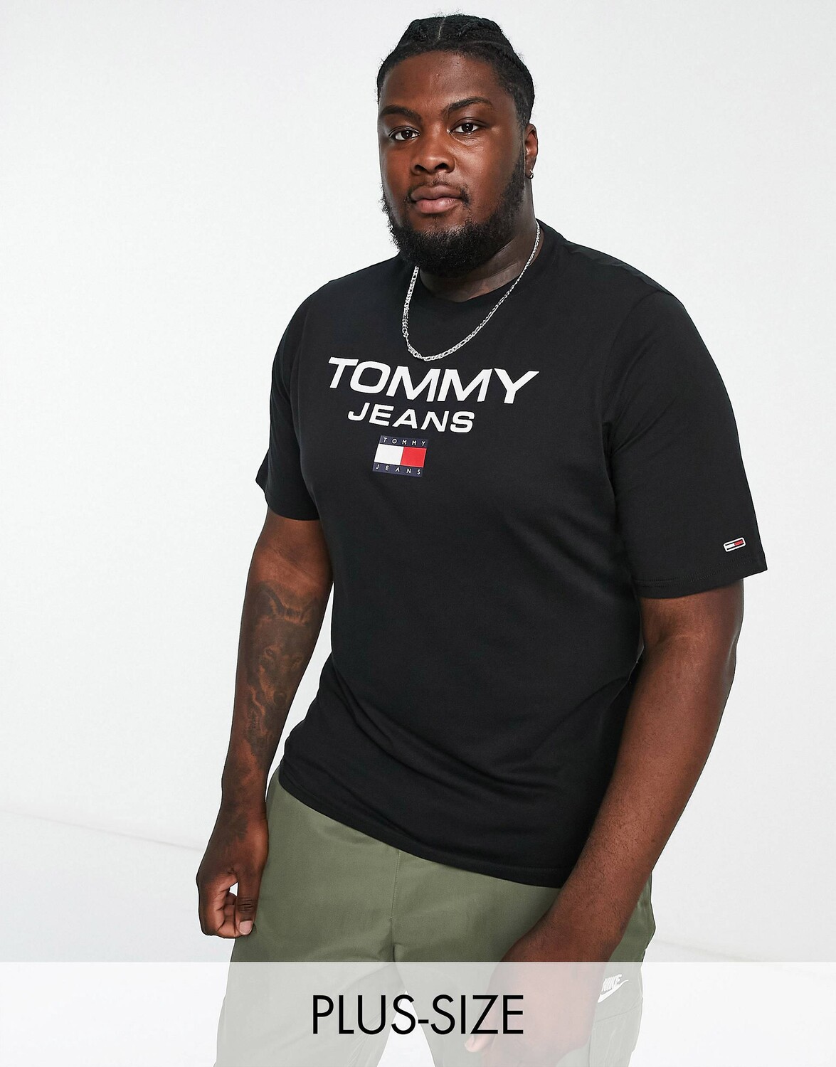 

Черная футболка с логотипом Tommy Jeans Big & Tall