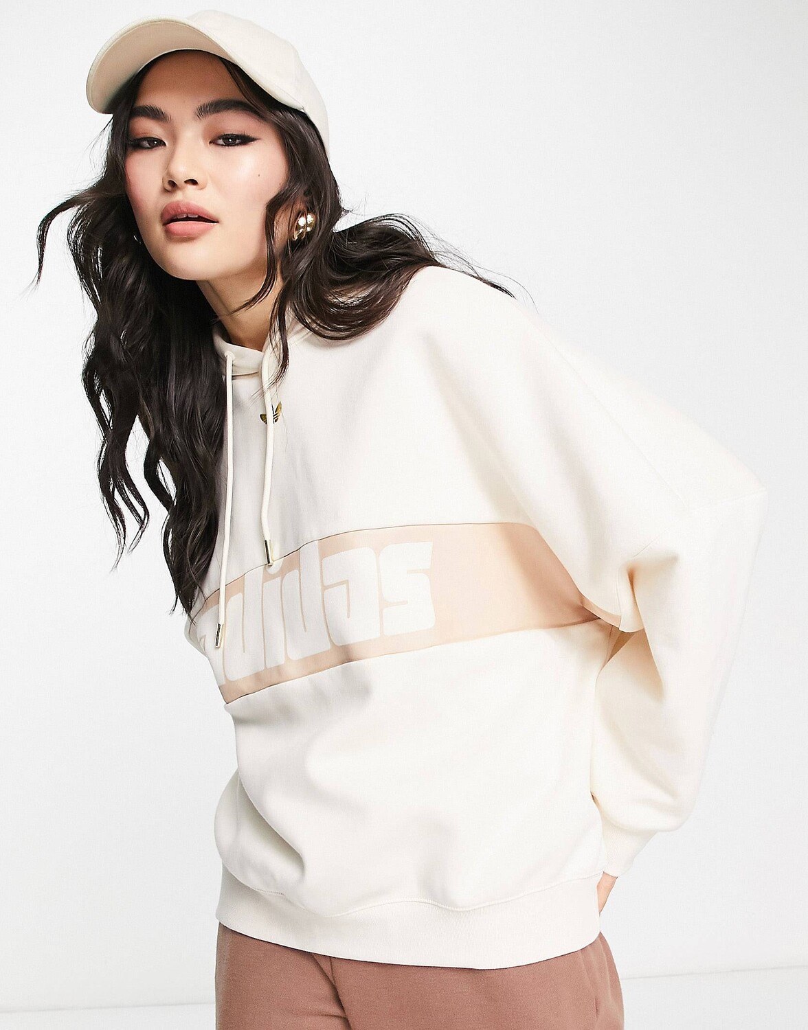 

Овсяная худи в стиле ретро adidas Originals 'ski chic'