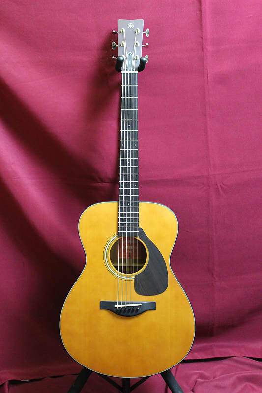 

Акустическая гитара Yamaha FS5 Red Label