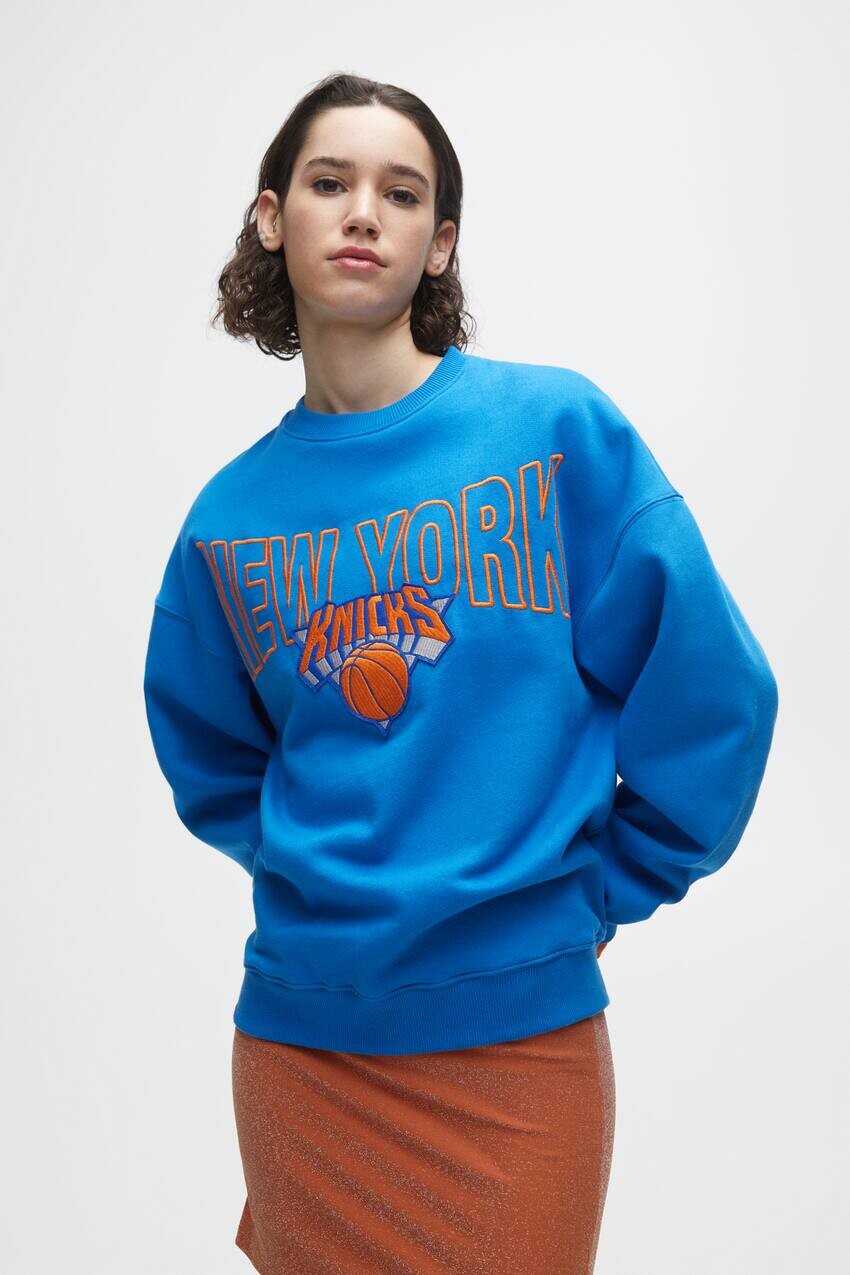 

Толстовка НБА Нью-Йорк Никс Pull&Bear, синий
