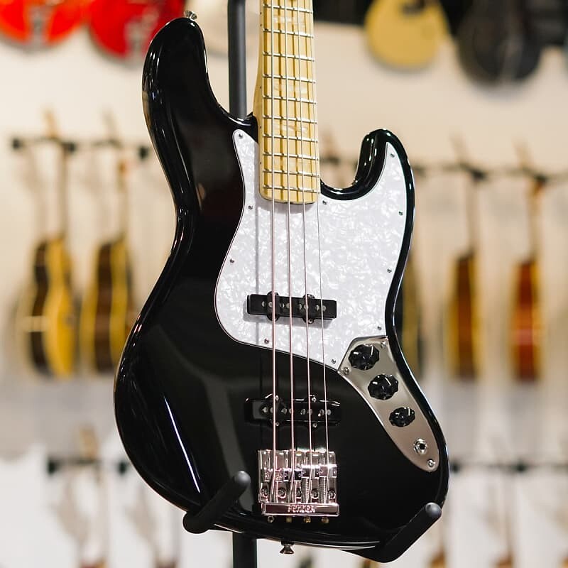 

Бас-гитара Fender Geddy Lee Signature Jazz Bass — черная в жестком футляре