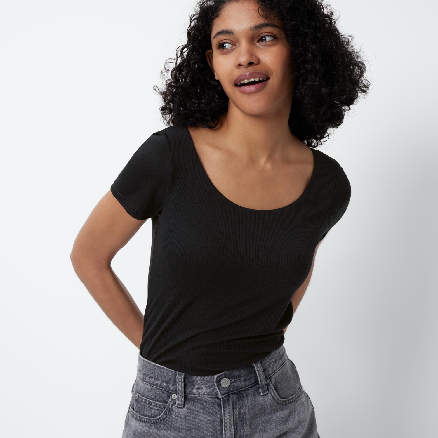 

Футболка-бюфт Uniqlo Airism в рубчик, черный