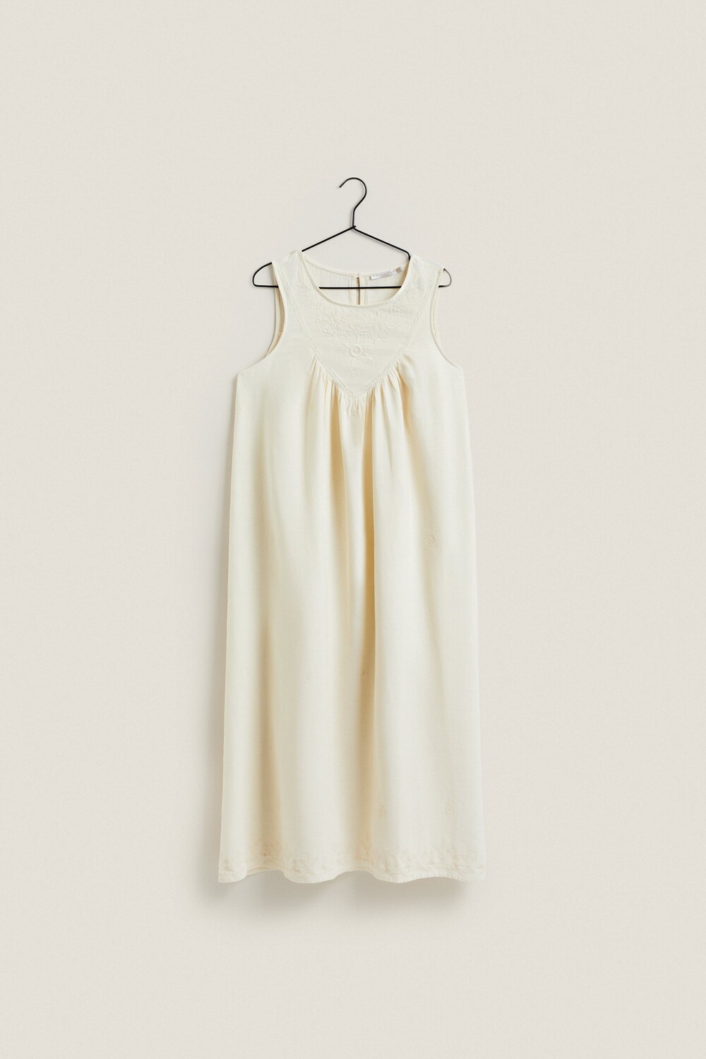 

Рубашка с вышивкой Zara, экрю