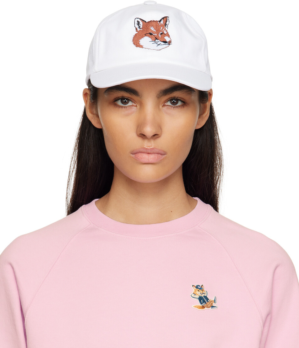 

Белая большая кепка с головой лисы Maison Kitsuné