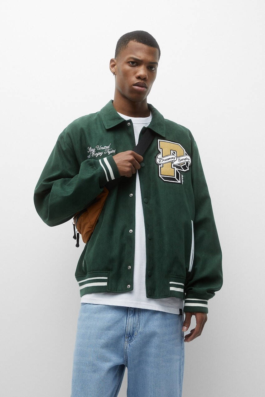 

Куртка-бомбер из искусственной замши Pull&Bear, зеленый