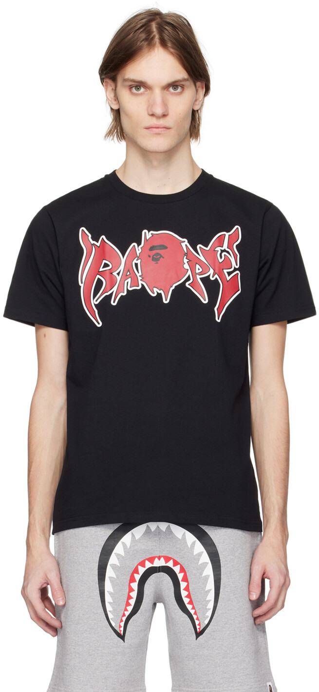 

Черная футболка с граффити BAPE