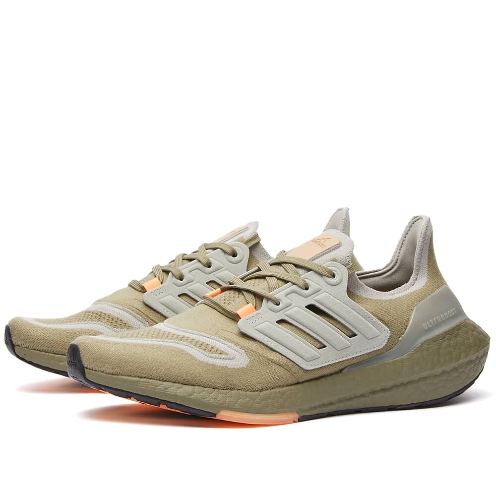 

Кроссовки Adidas Ultraboost 22