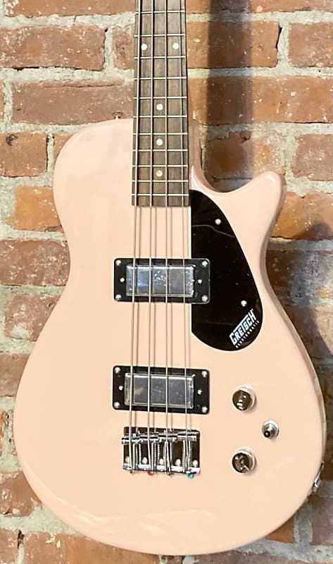 цена Новая бас-гитара Gretsch G2220 Junior Jet Bass II, гриф из орехового дерева, розовый цвет! Поддержите малый бизнес и купите здесь! G2220 Junior Jet Bass II with Walnut Fretboard