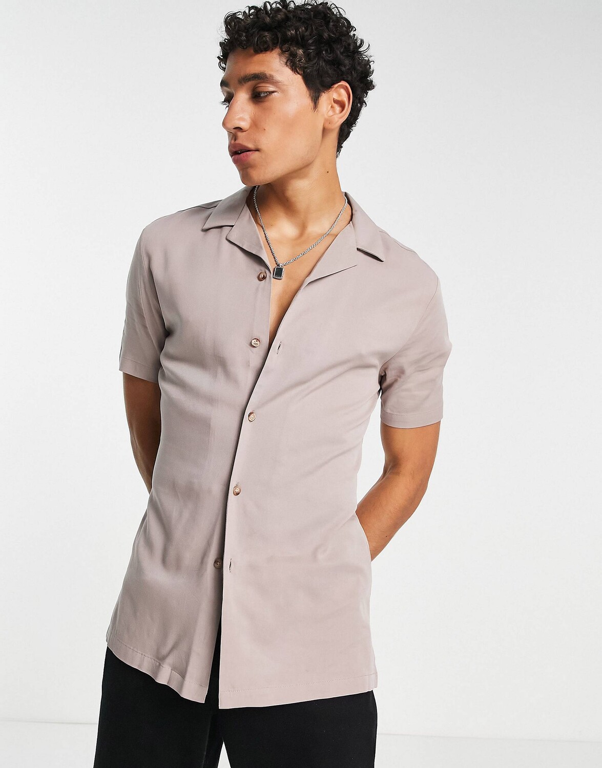 

Бежевая рубашка скинни из вискозы ASOS DESIGN
