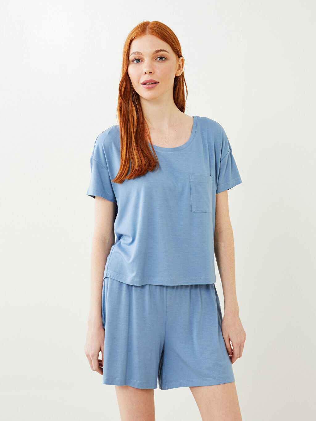 

PETITE Прямой женский пижамный комплект с круглым вырезом и короткими рукавами LCW Dream