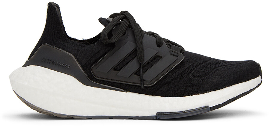 

Детские кроссовки Ultraboost 22 Big Kids черного цвета adidas Kids