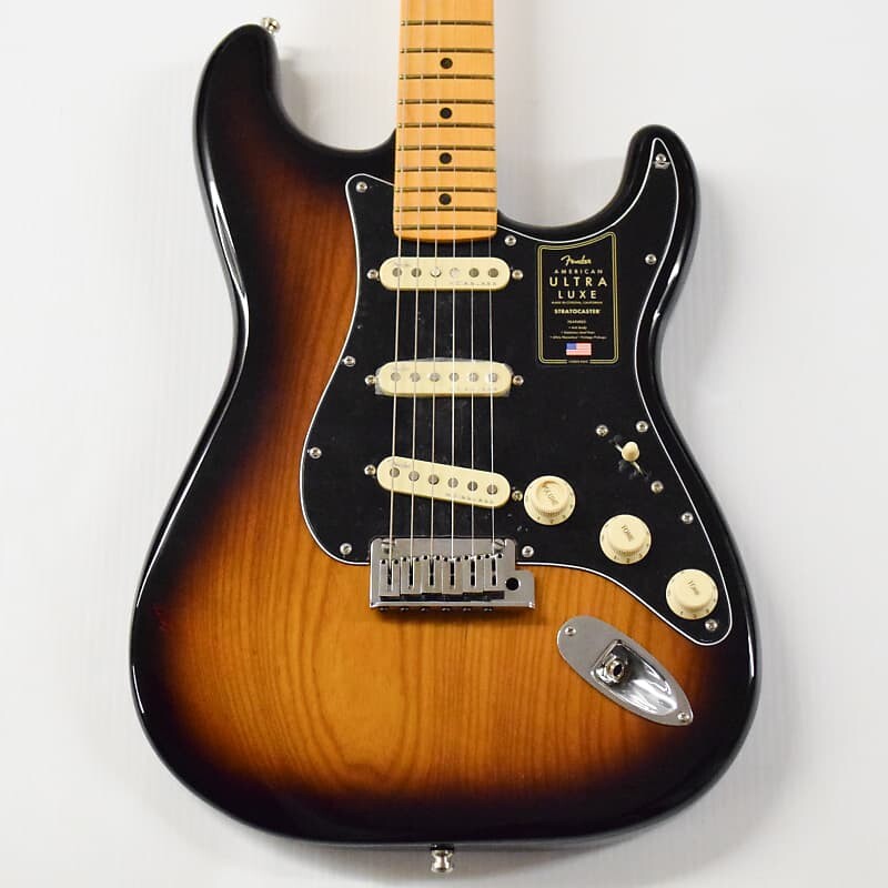

Fender American Ultra Luxe Stratocaster 2 цвета Sunburst