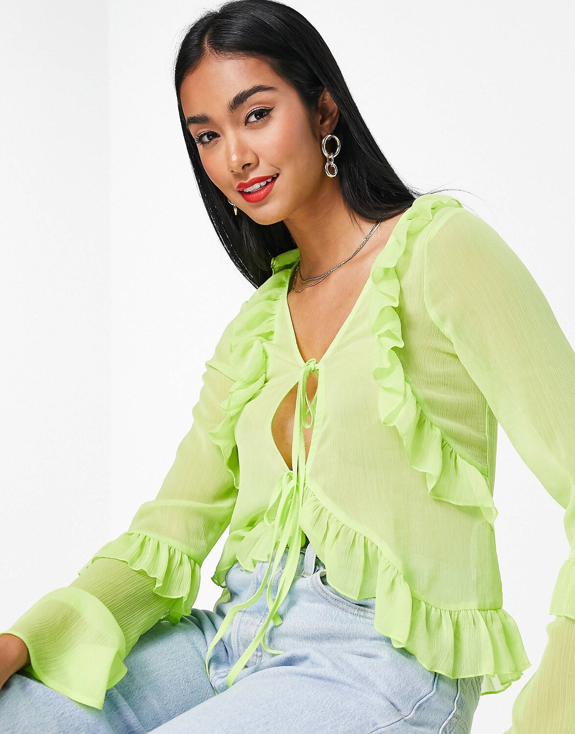

Светло-зеленая прозрачная блузка с оборками и завязками спереди ASOS DESIGN