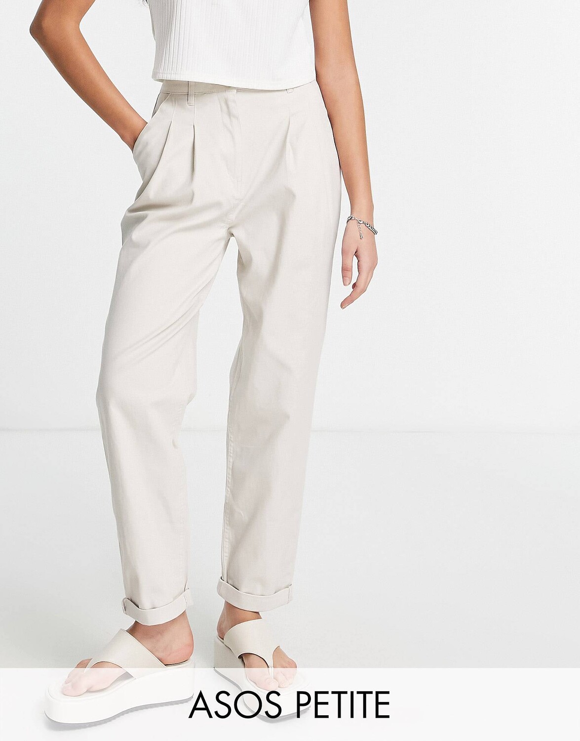 

Черные брюки чинос ASOS DESIGN Petite, Черный