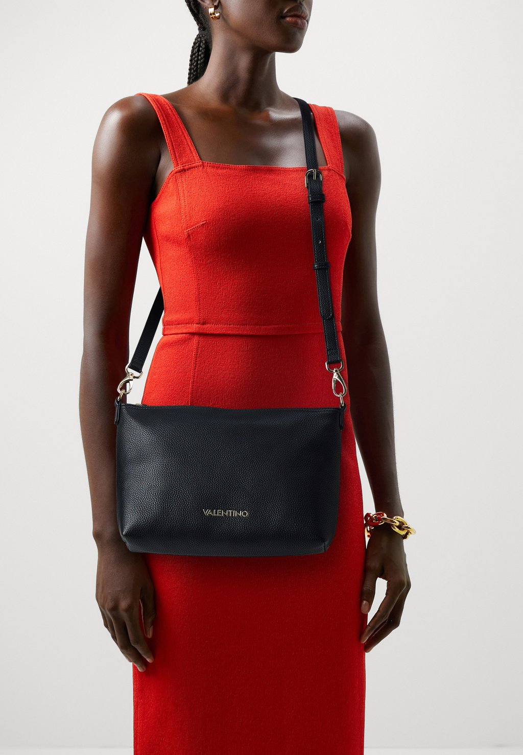 Сумка через плечо BRIXTON Valentino Bags, цвет nero цена и фото