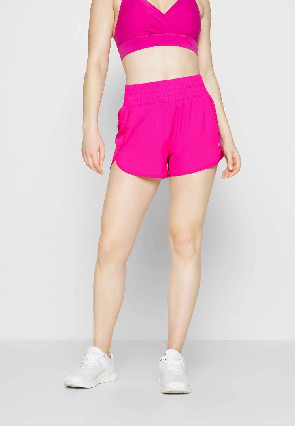 

Спортивные шорты GAP