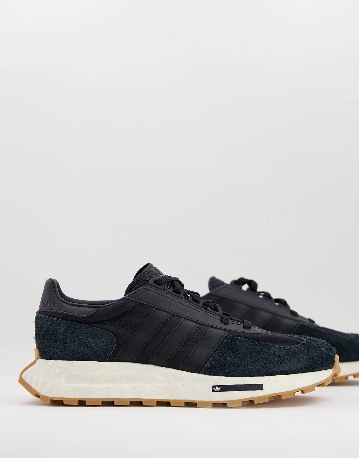 

Черные кроссовки adidas Originals Retropy E5