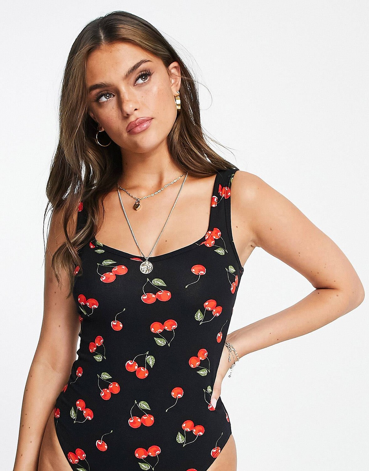 

Разноцветное боди с вырезом в форме сердца Miss Selfridge