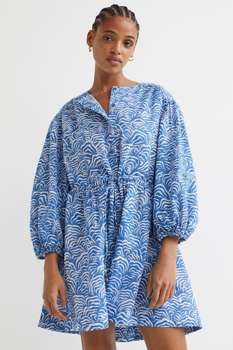 

Короткое платье с оттенком льна H&M, синий/узор