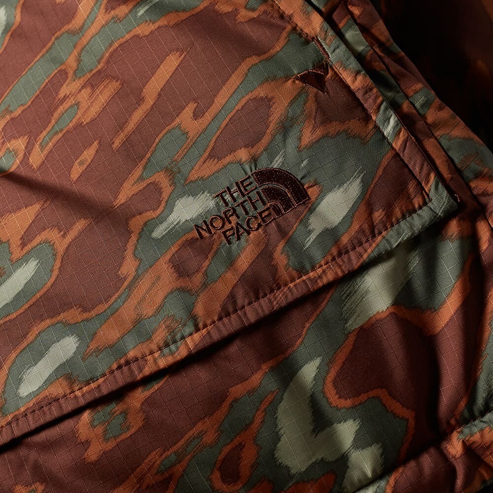 

Парка 77 Brooks Range с принтом M The North Face