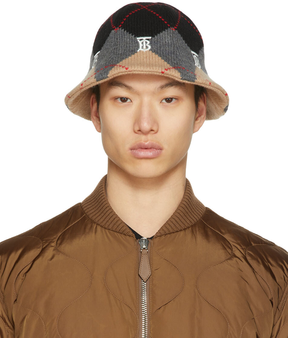 

Черная шапка с узором ромб интарсия и тюльпаном Burberry