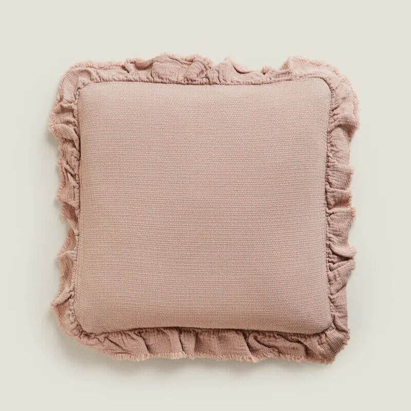 

Чехол для декоративной подушки Zara Home Ruffle, пастельный розовый