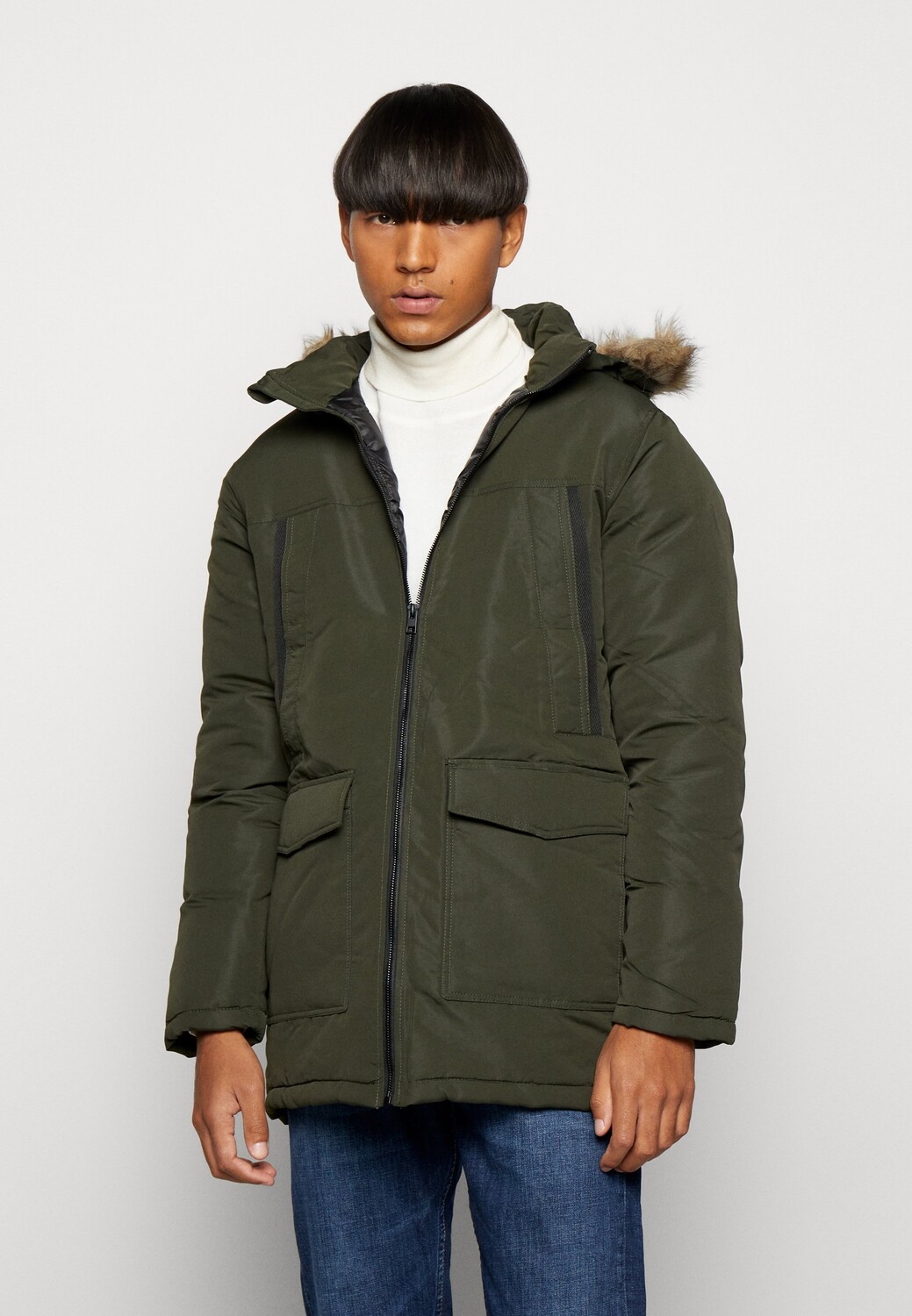 

Пальто зимнее Jack & Jones, темно-зеленый