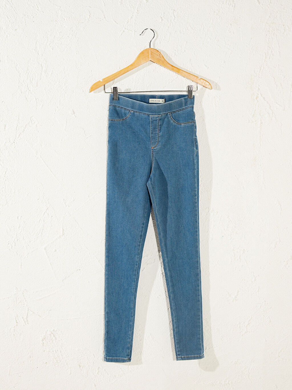 

Супероблегающие женские джинсы LCW Jeans