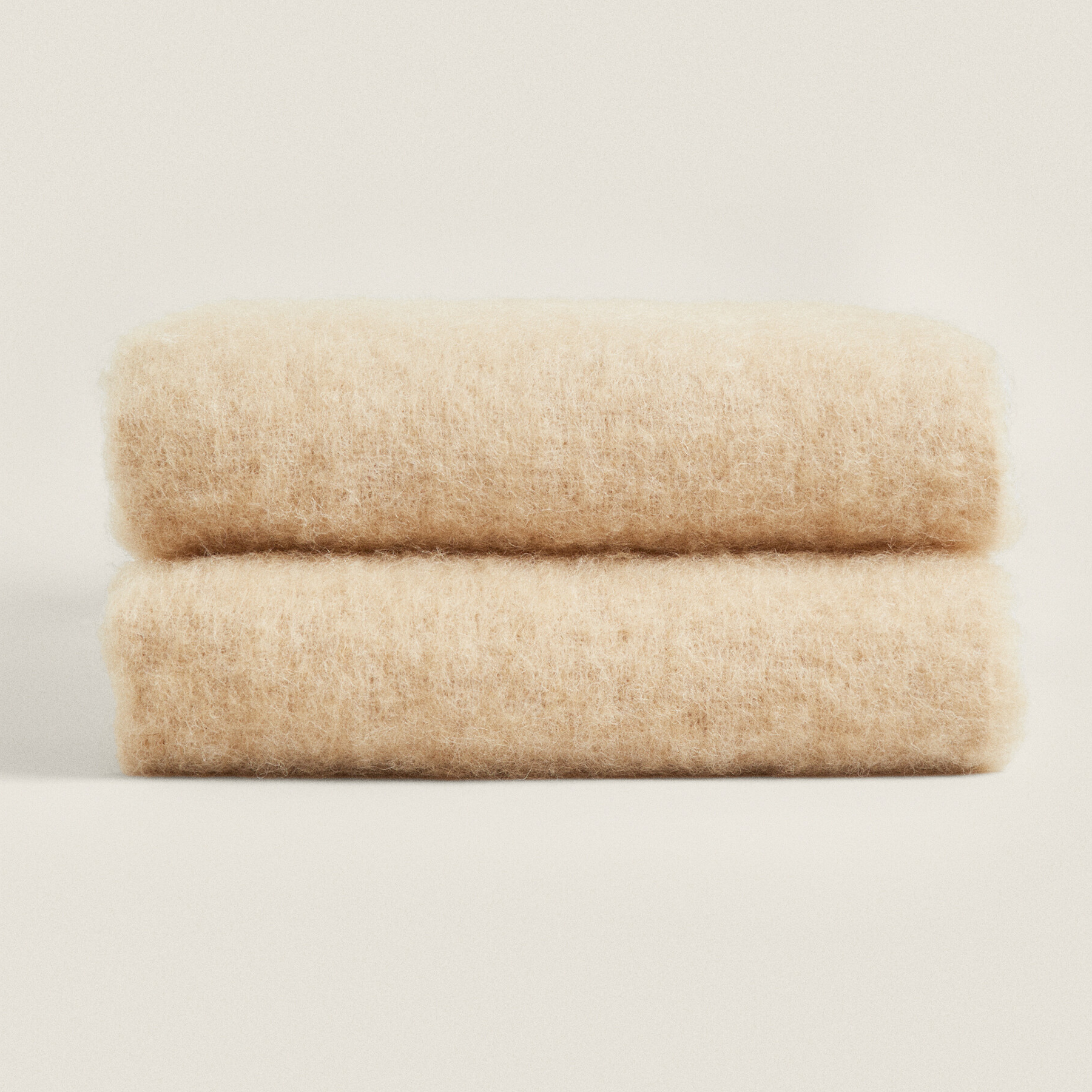 цена Плед Zara Home Carded Wool, бежевый