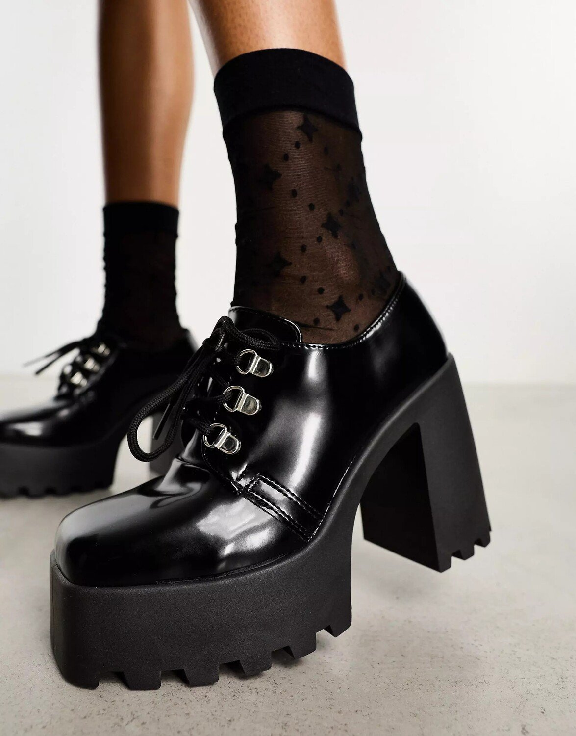 

Полуботинки Asos Design Pickle Chunky Lace Up High, черный