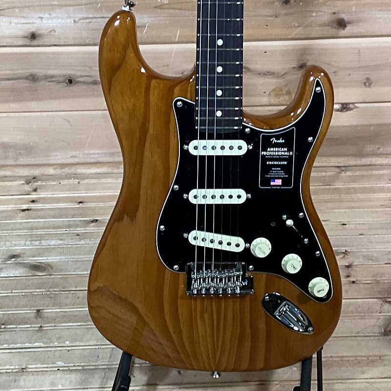 

Электрогитара Fender American Professional II Stratocaster - жареная сосна American Professional II Stratocaster Electric Guitar - Roasted Pine