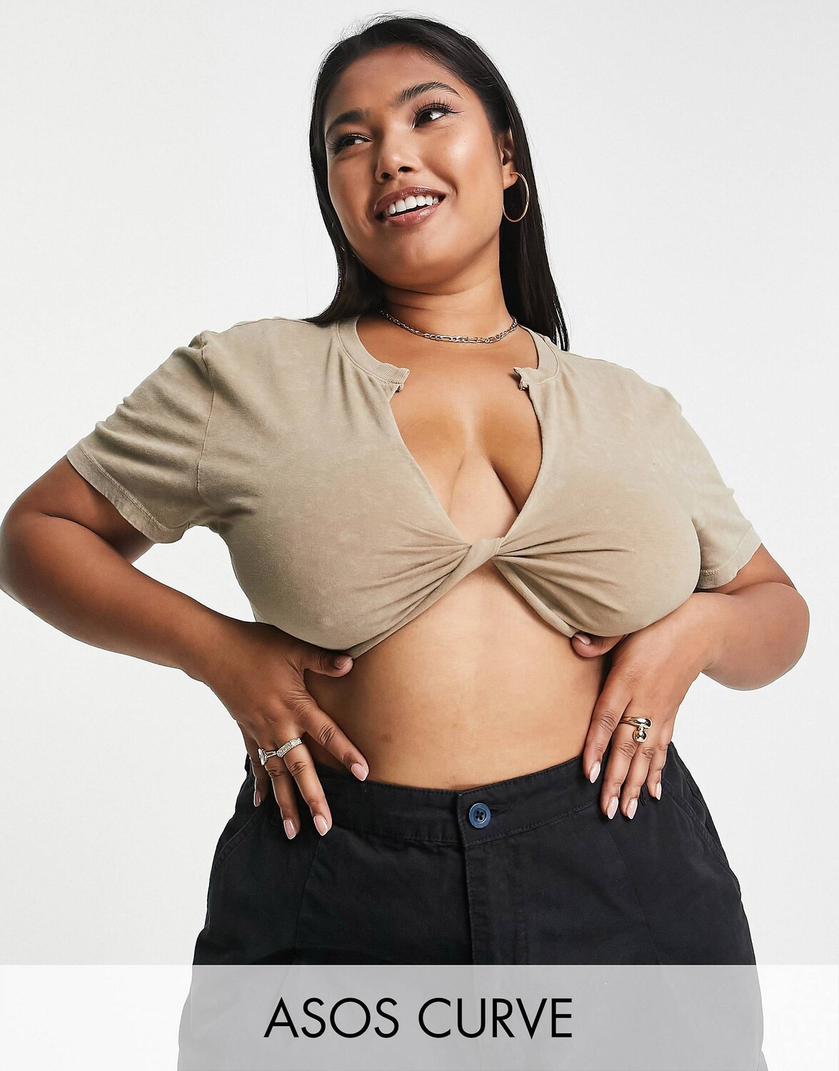 

Выбеленный укороченный топ с узлом ASOS DESIGN Curve из гальки, Коричневый