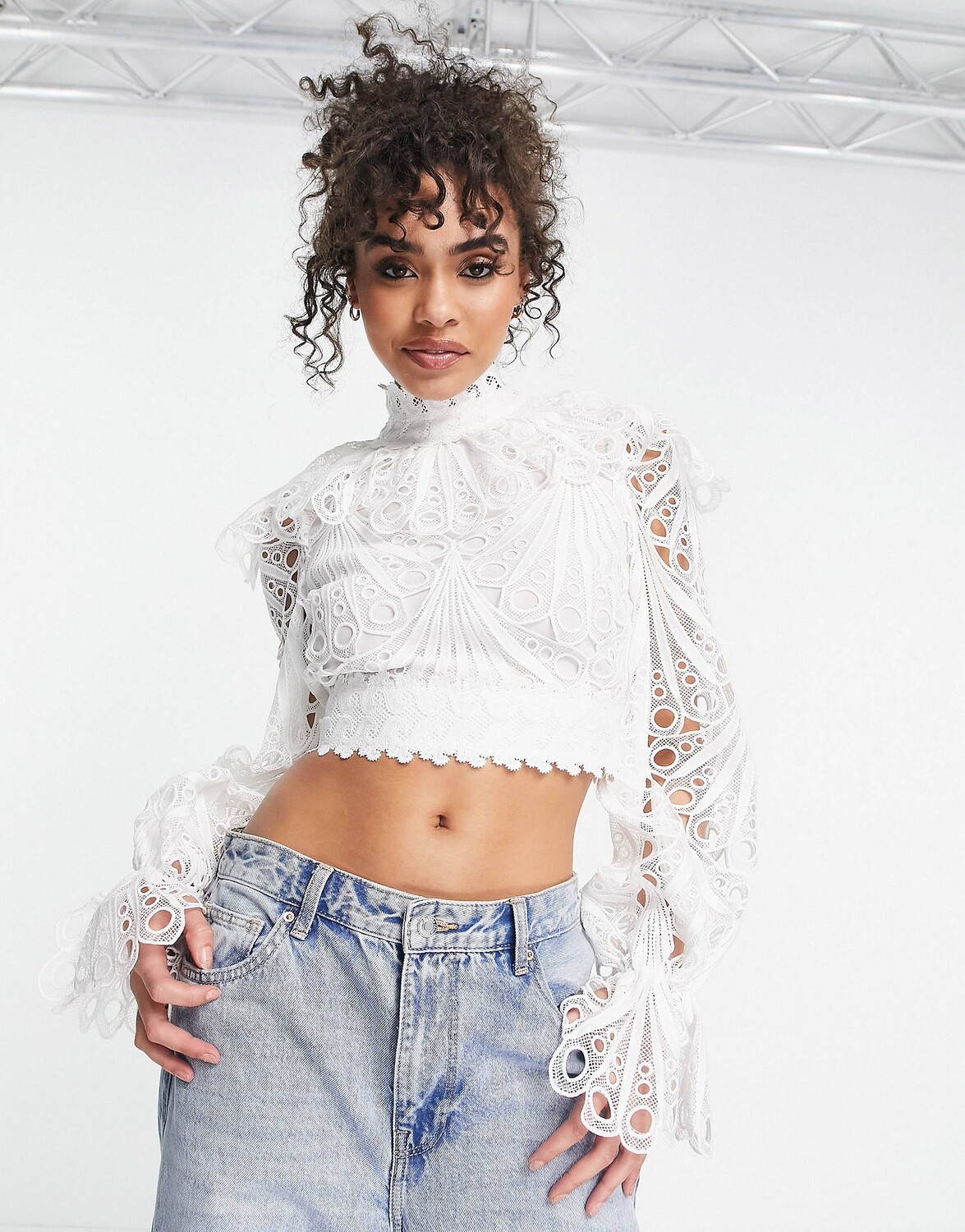 

Белый топ с оборками на воротнике и вышивкой ASOS LUXE co-ord