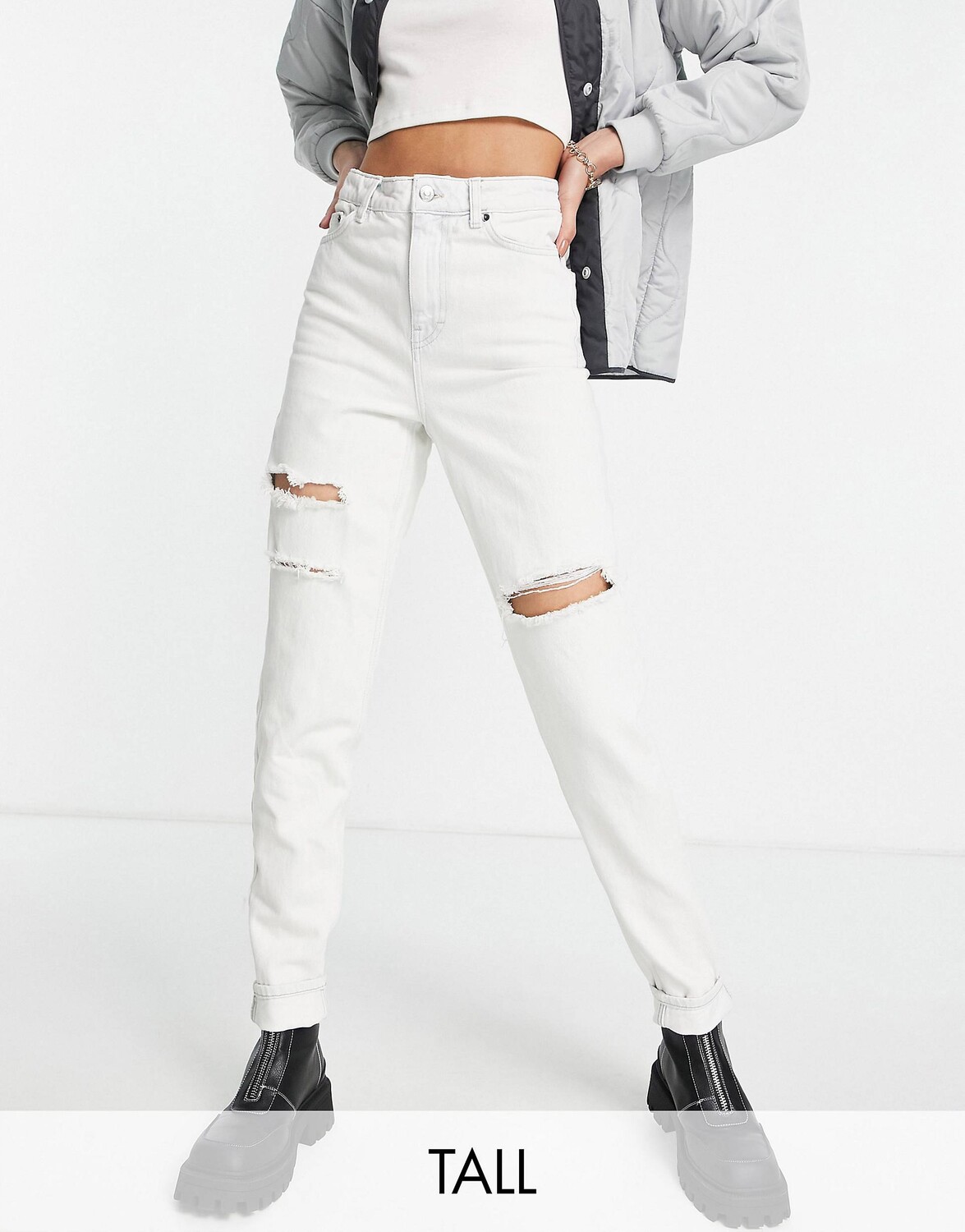 

Выбеленные рваные джинсы Mom Topshop Tall
