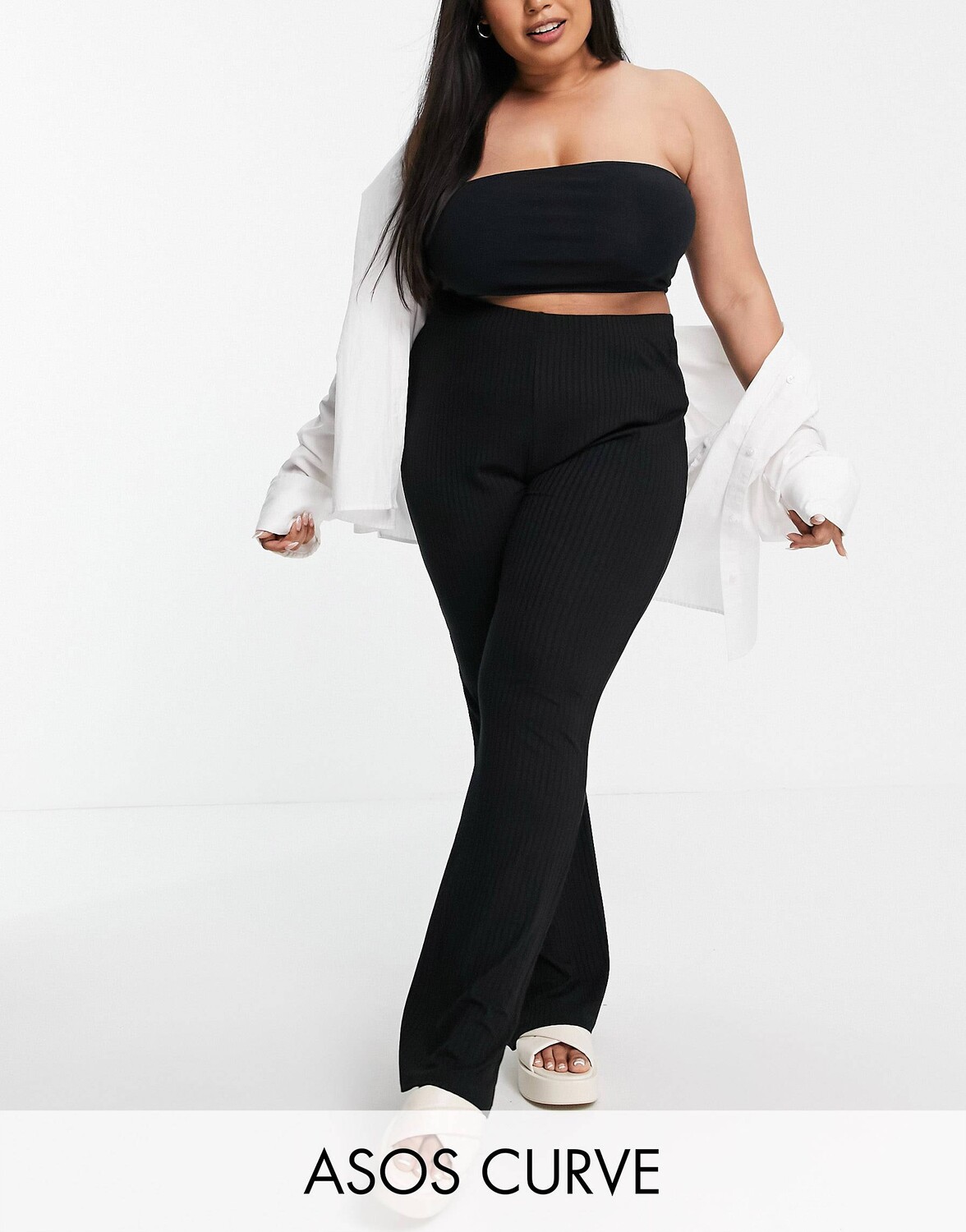 

Черные расклешенные брюки в рубчик ASOS DESIGN Curve