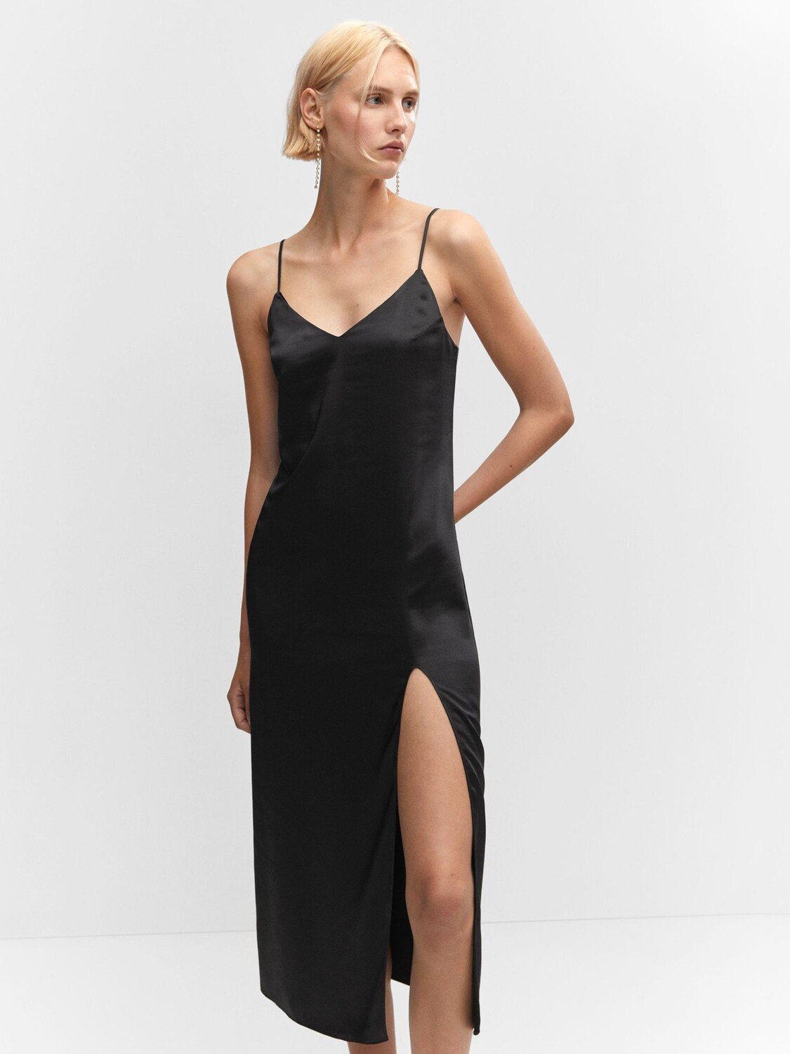 

Атласное платье-комбинация миди Tina Mango, черный