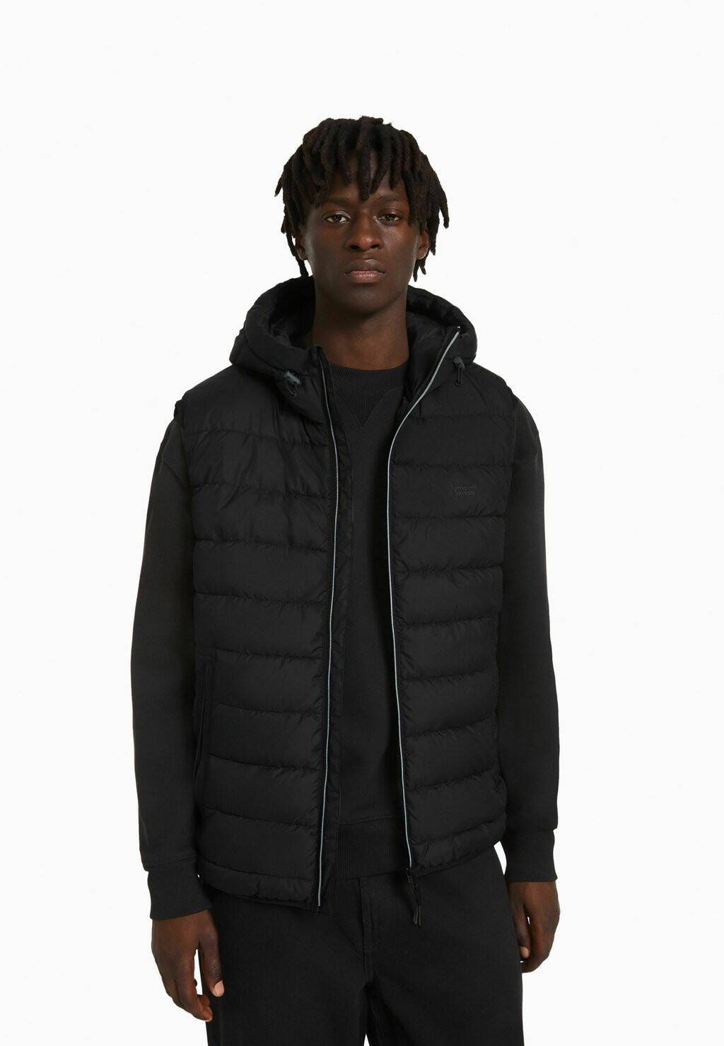 

Жилет Bershka