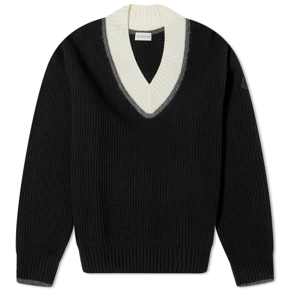 

Джемпер Moncler V Neck Knitted Jumper