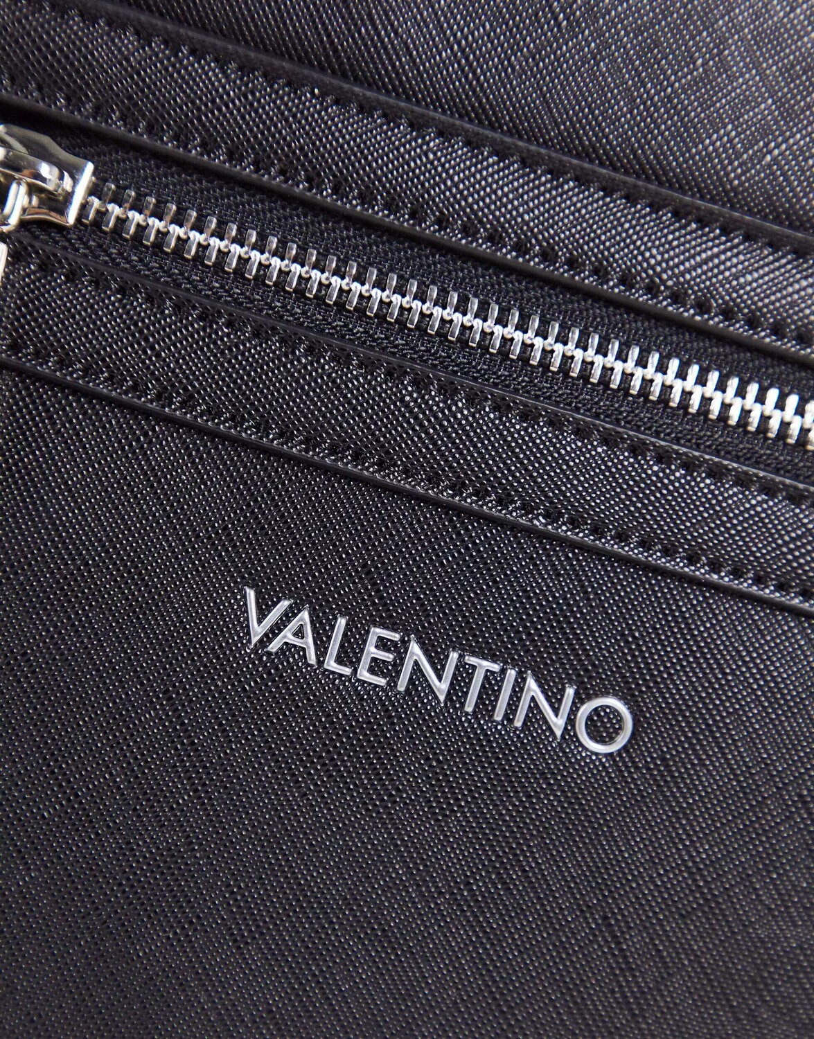 

Valentino Сумка через плечо Marnier черного цвета Valentino Bags