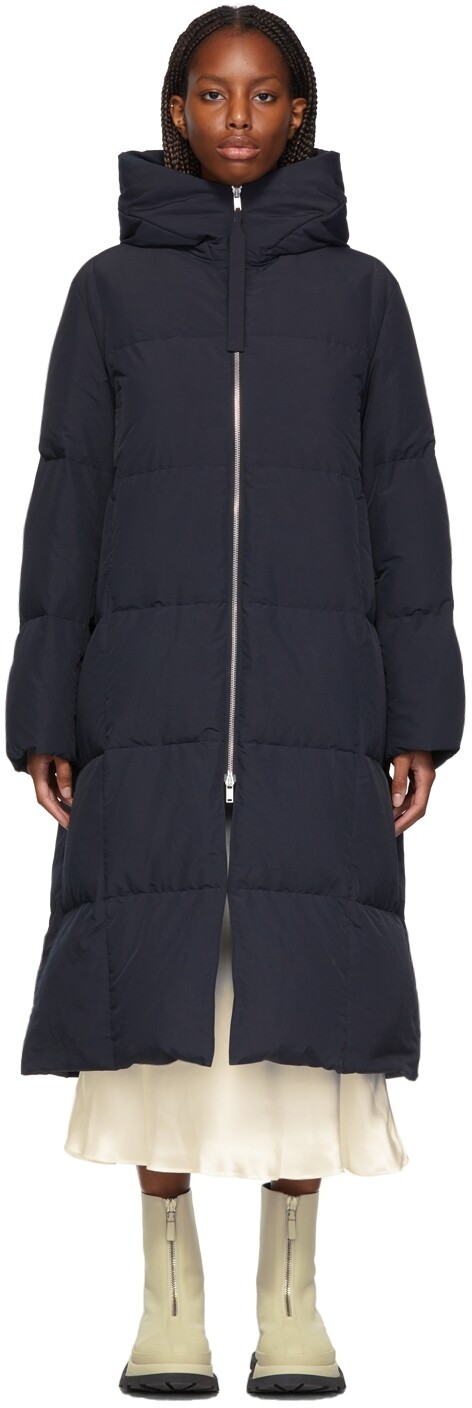 

Темно-синее длинное стеганое пальто на пуху Jil Sander
