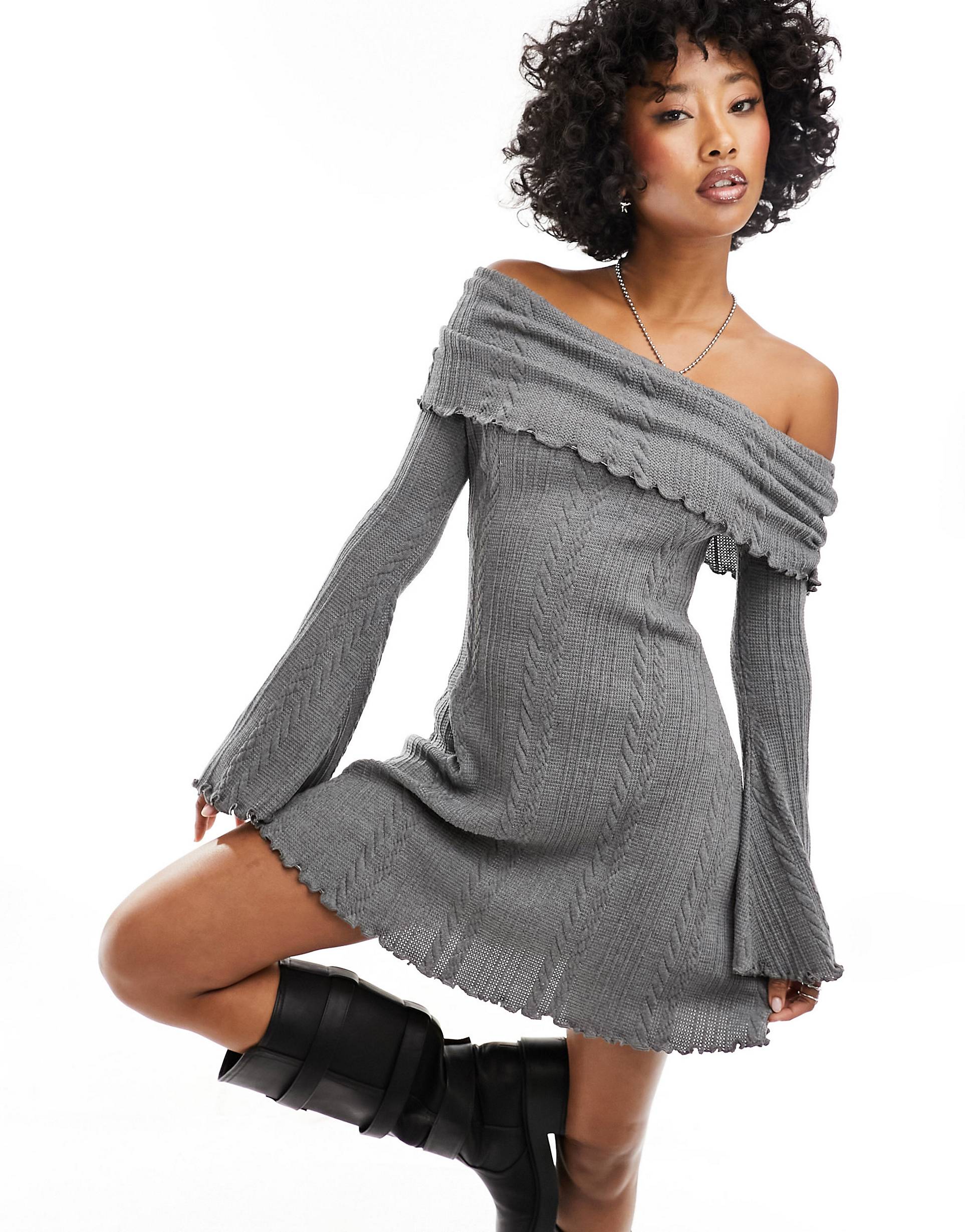 Платье мини Asos Design Ruched Slash Neck Cold Shoulder Cable Knit, серый цена и фото