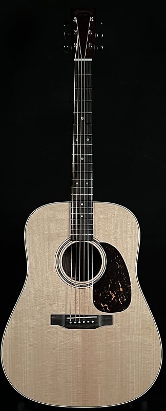 

Гитары Martin D-16E