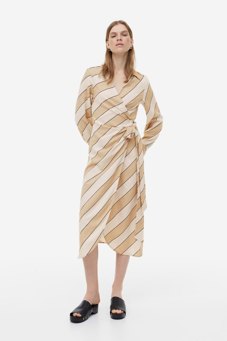 Платье с запахом из смесовой льняной ткани H&M, бежевые/диагональные полосы