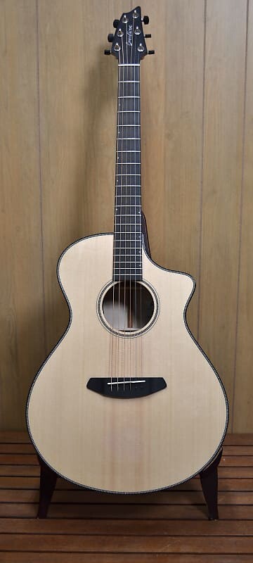 

Breedlove Oregon Concert CE Sitka + Myrtlewood 2021 Натуральный