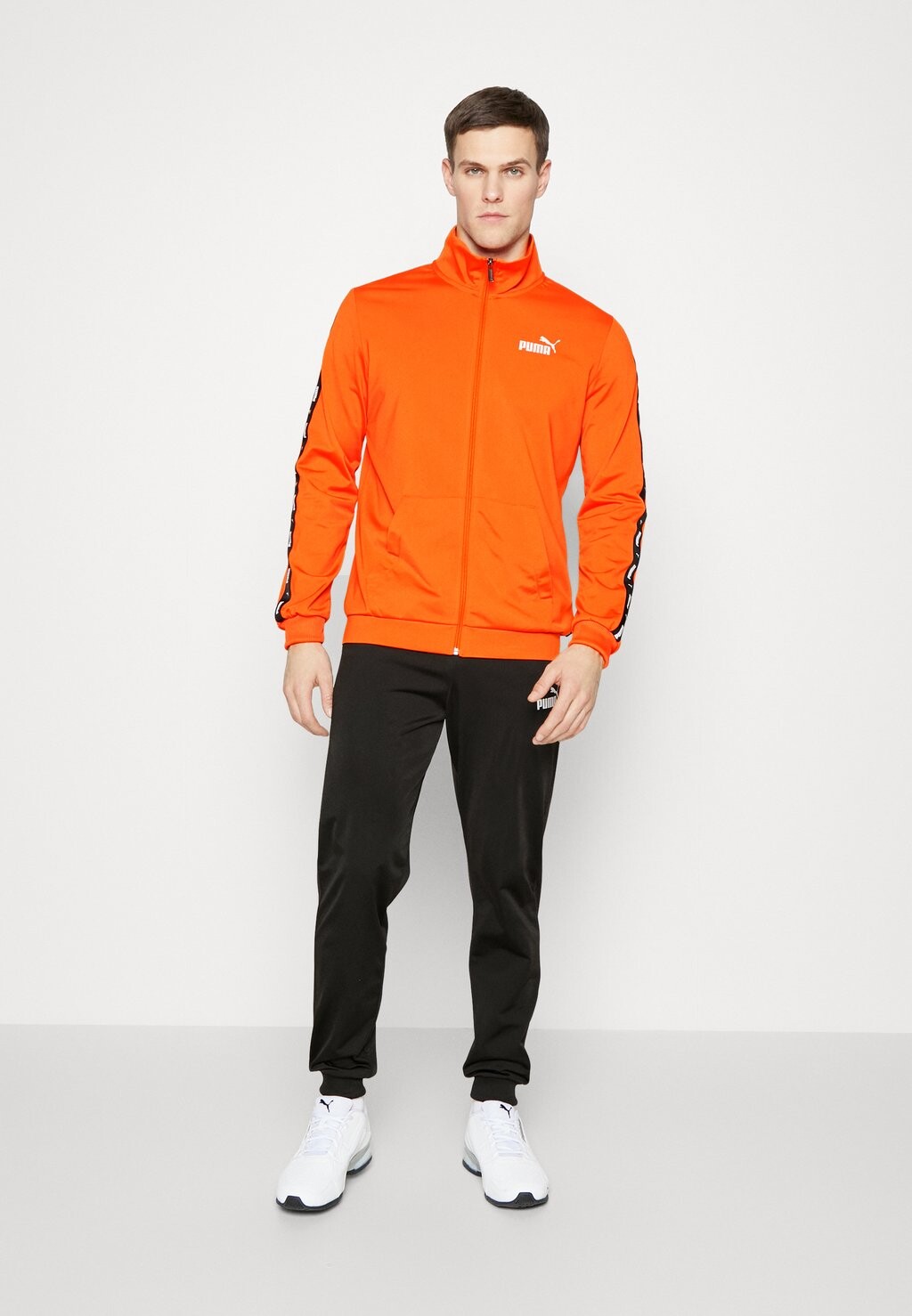 

Спортивный костюм Puma