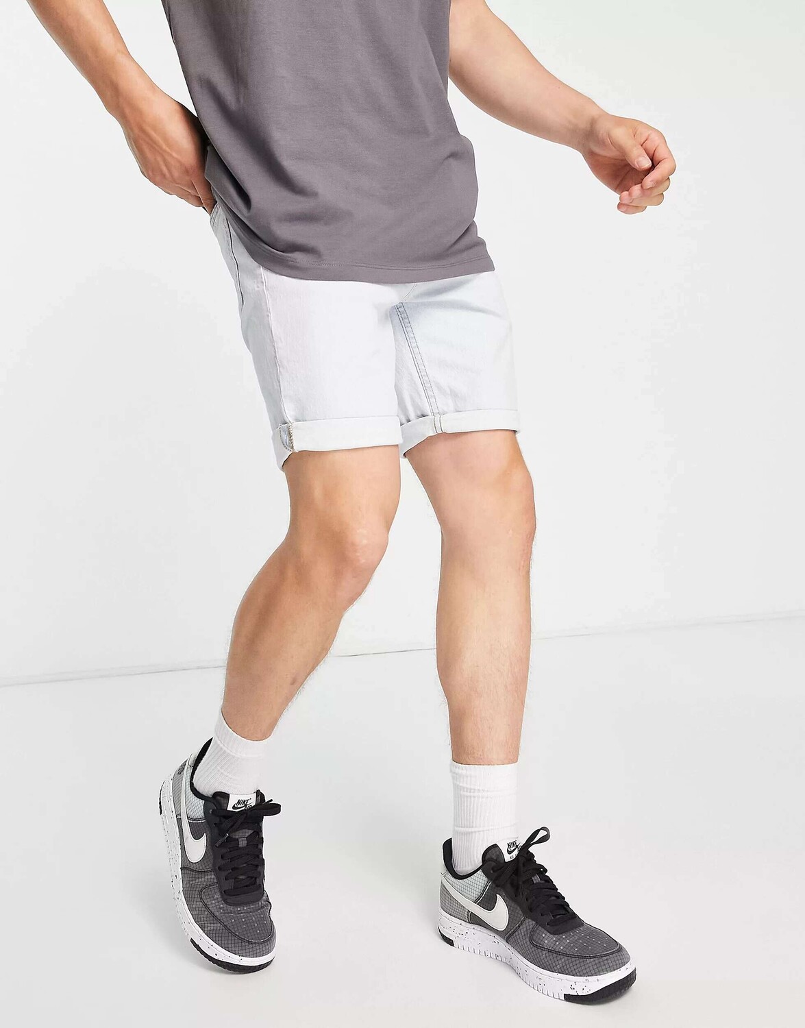 

Синие джинсовые шорты Pull&Bear