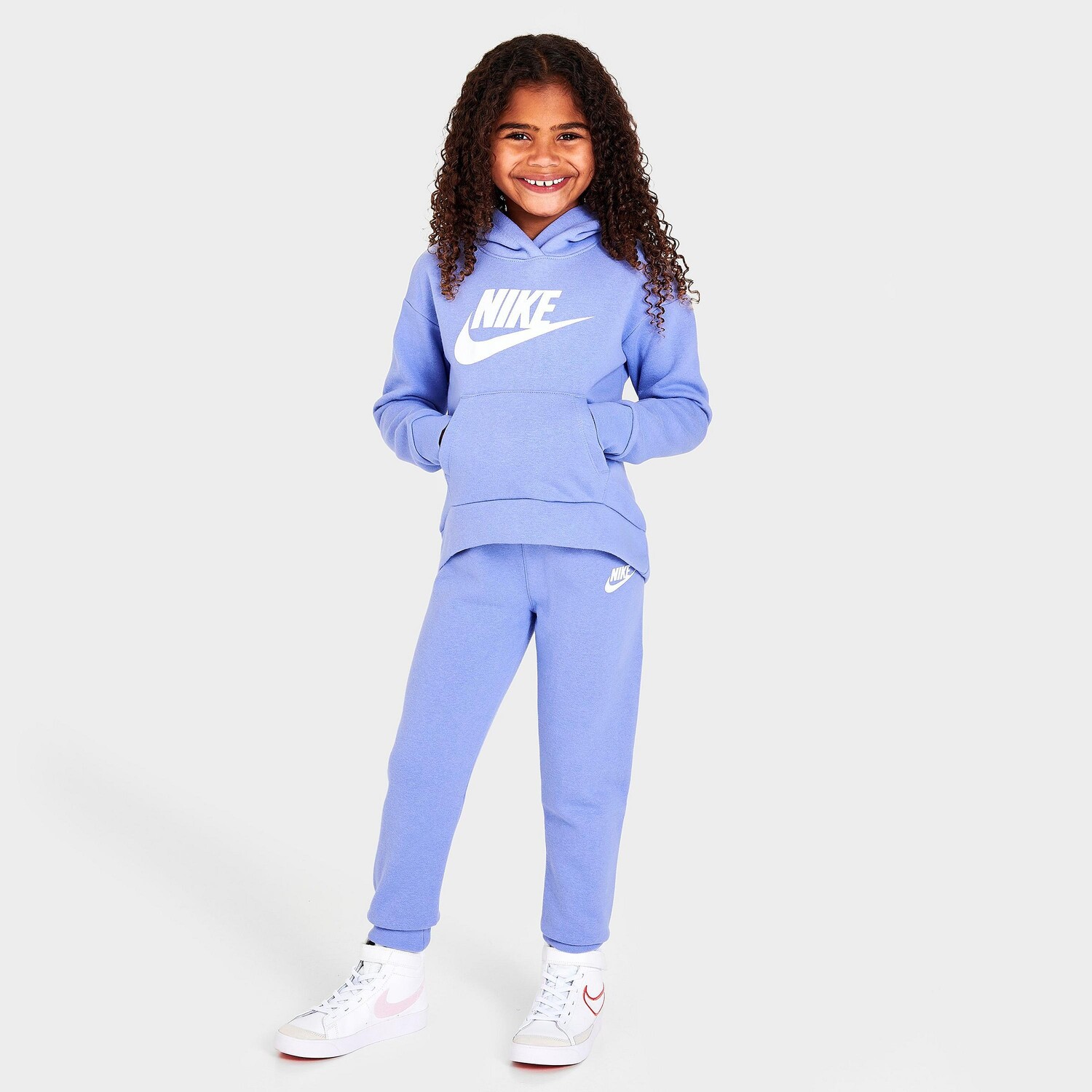 

Комплект из флисовой худи и штанов-джоггеров Nike Club для маленьких детей для девочек, фиолетовый