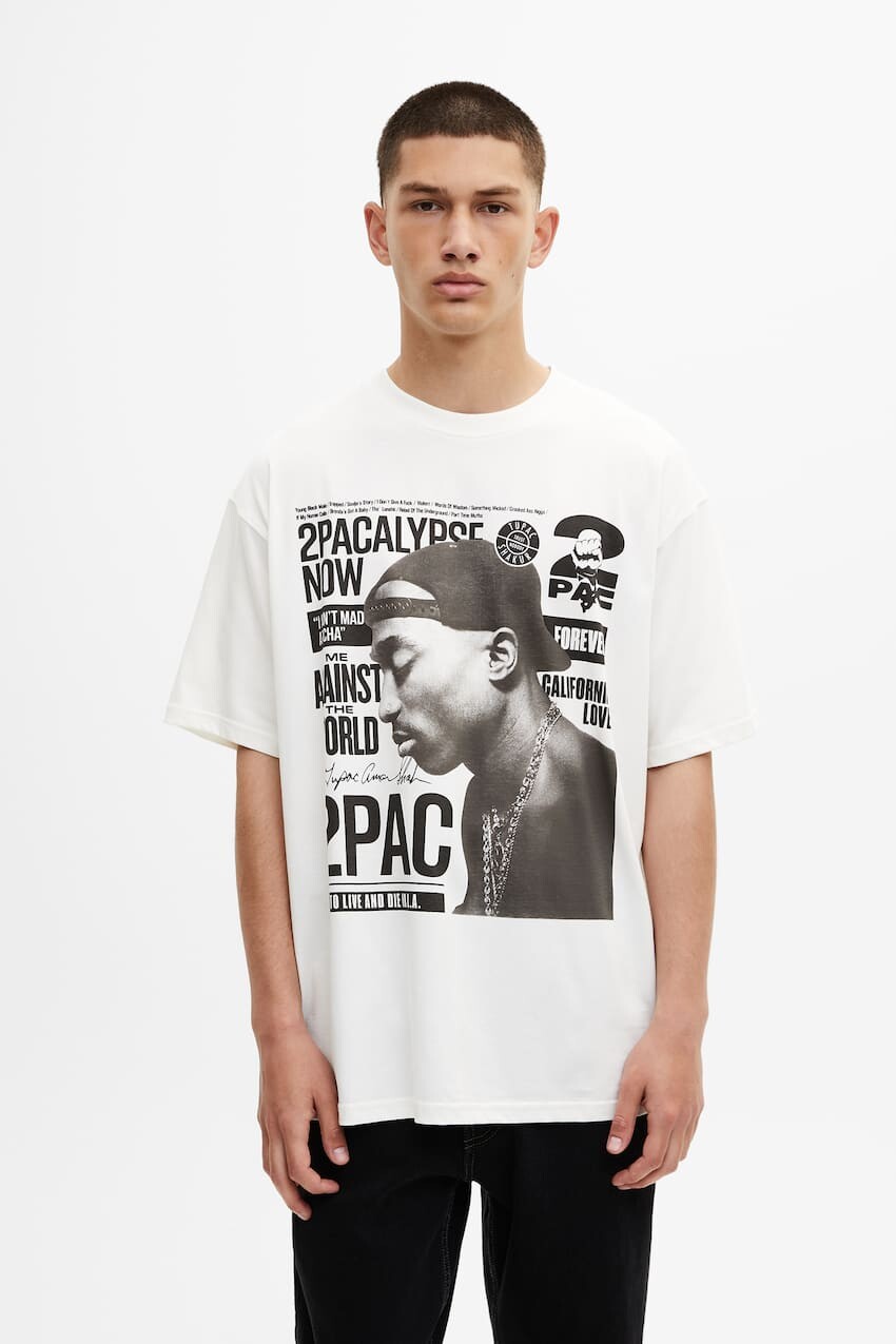 

Футболка с контрастной графикой Tupac Pull&Bear, кремовый, Бежевый